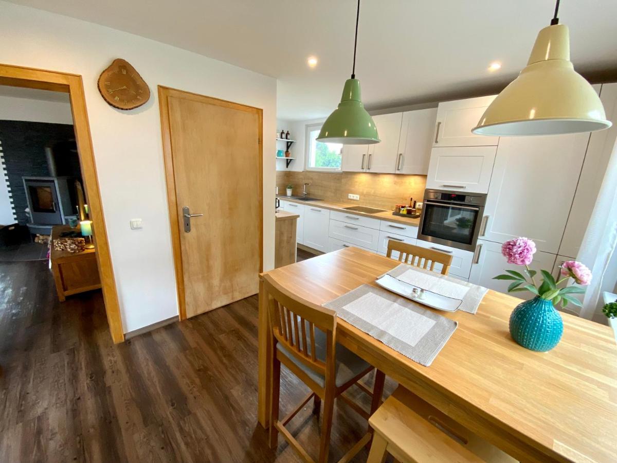 Villa Haus Im Gruenen à Bornheim  Extérieur photo