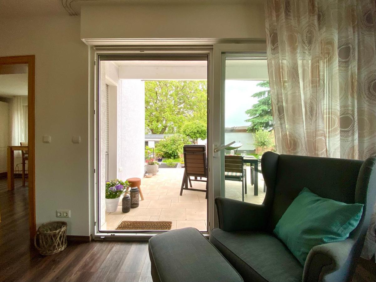 Villa Haus Im Gruenen à Bornheim  Extérieur photo