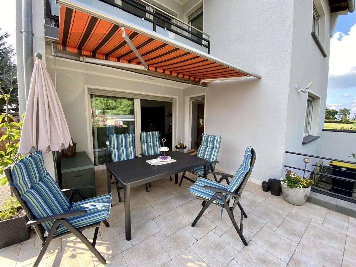 Villa Haus Im Gruenen à Bornheim  Extérieur photo