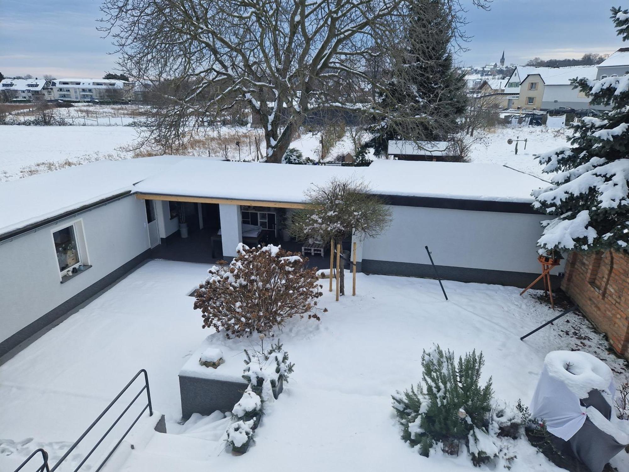 Villa Haus Im Gruenen à Bornheim  Extérieur photo